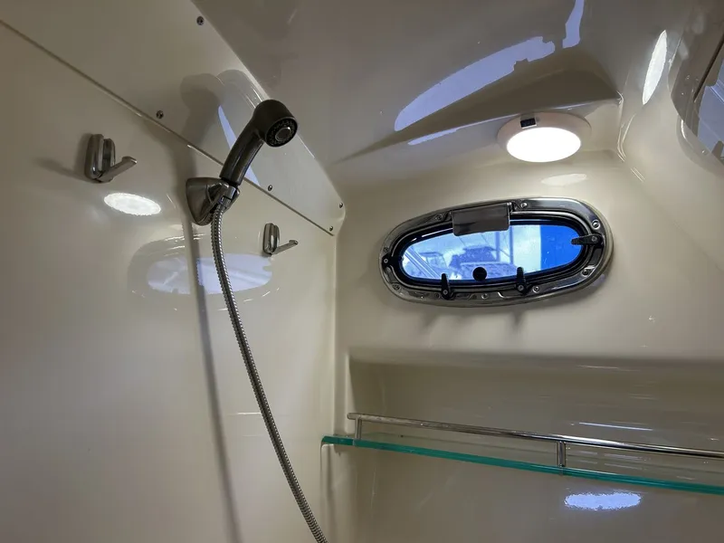 Slide: The Image of Boston Whaler 285 CONQUEST 2019 - 39