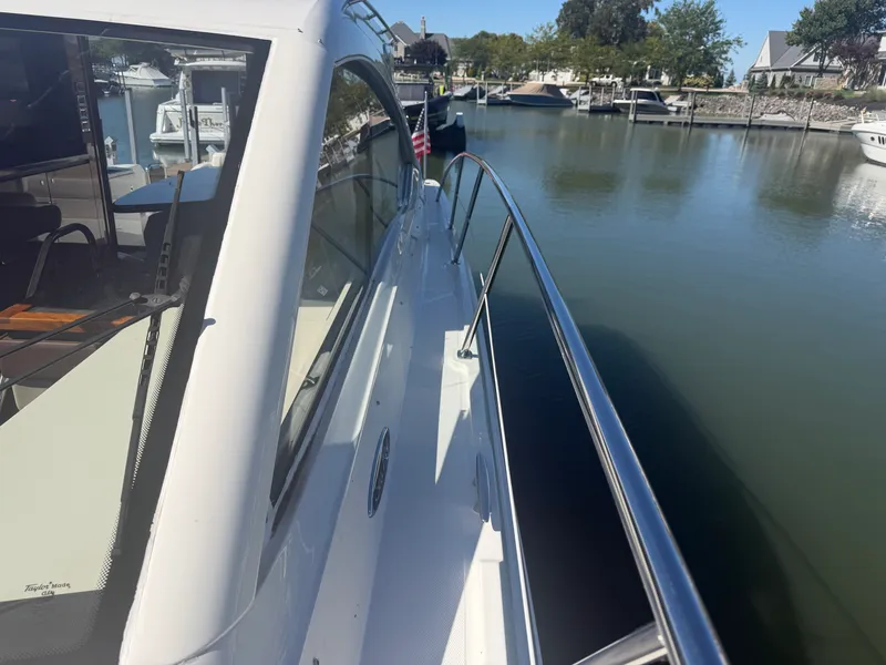 Slide: The Image of Sea Ray 510 SUNDANCER 2015 - 7