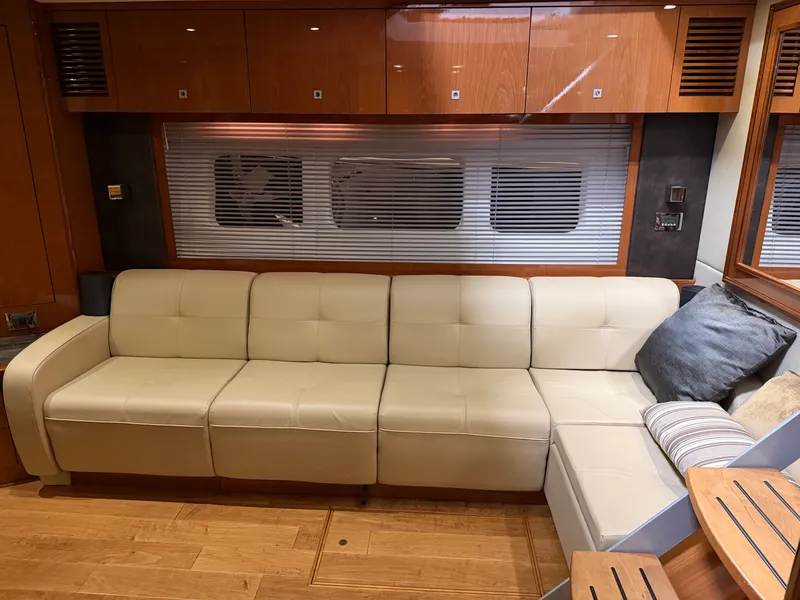 Slide: The Image of Sea Ray 510 SUNDANCER 2015 - 20