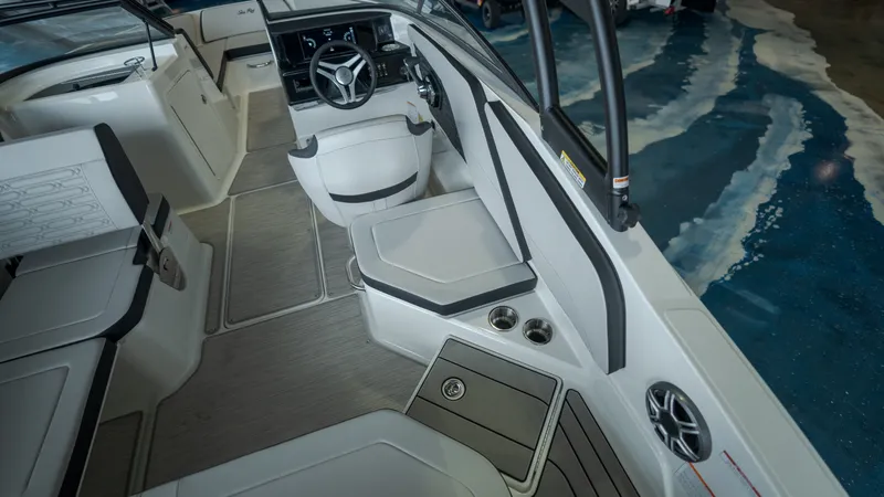 Slide: The Image of Sea Ray SPX 210 Outboard 2026 - 25