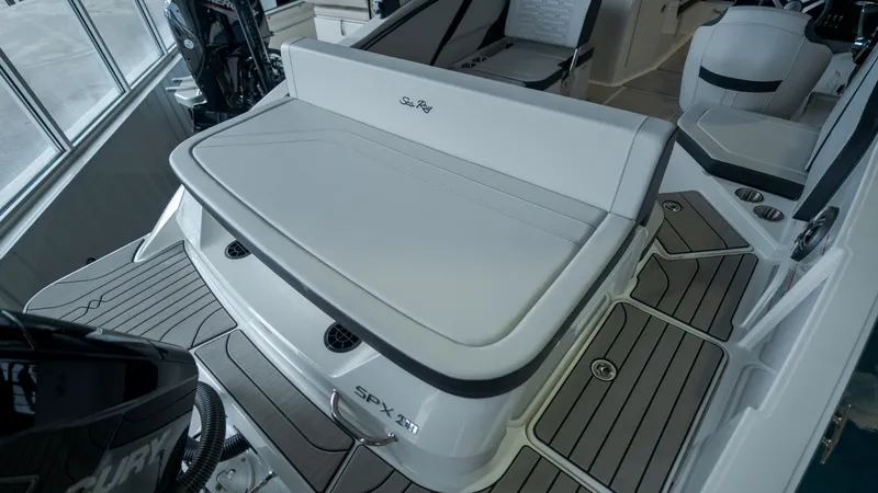 Slide: The Image of Sea Ray SPX 210 Outboard 2026 - 28