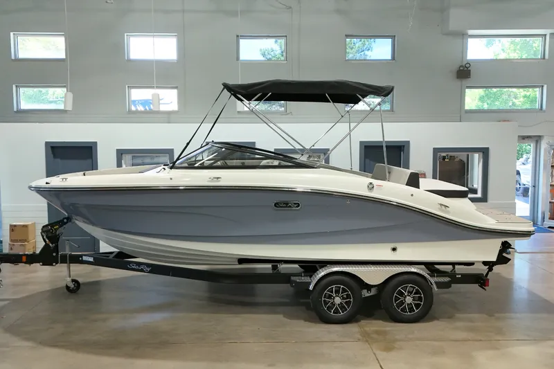 The Image of Sea Ray SPX 210 2026 - undefined