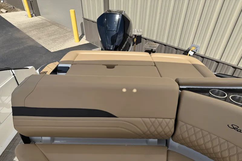 Slide: The Image of Sea Ray 260 SLX/OB 2023 - 39