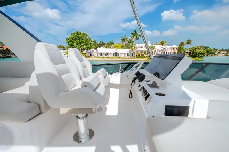 Slide: The Image of Azimut 53 FLY 2024 - 46