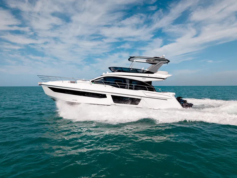 Slide: The Image of Azimut 53 FLY 2024 - 53