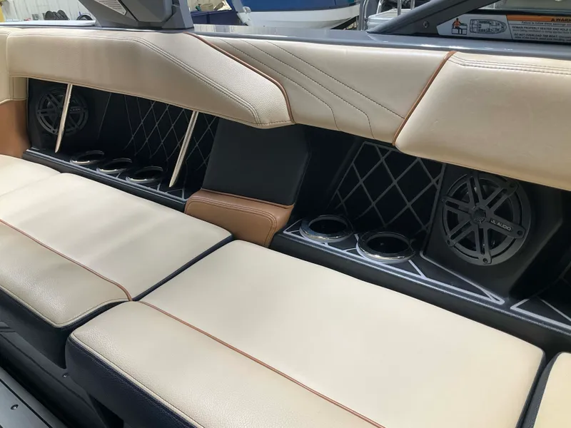 Slide: The Image of Nautique GS22 2019 - 23