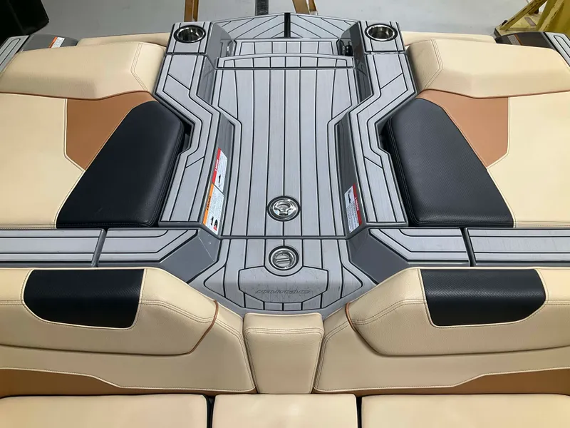 Slide: The Image of Nautique GS22 2019 - 43