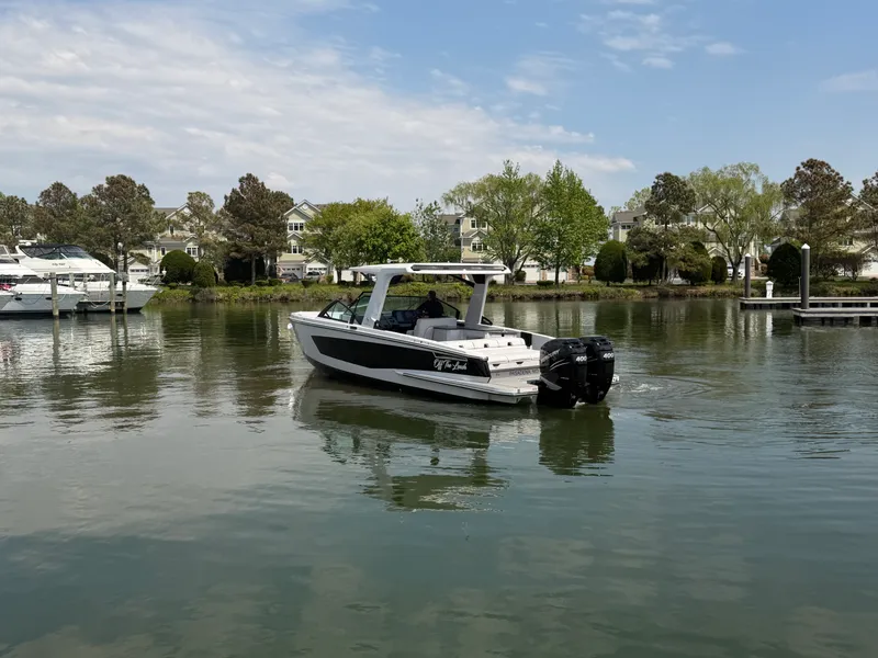 Slide: The Image of Aviara AV32 Outboard 2023 - 3