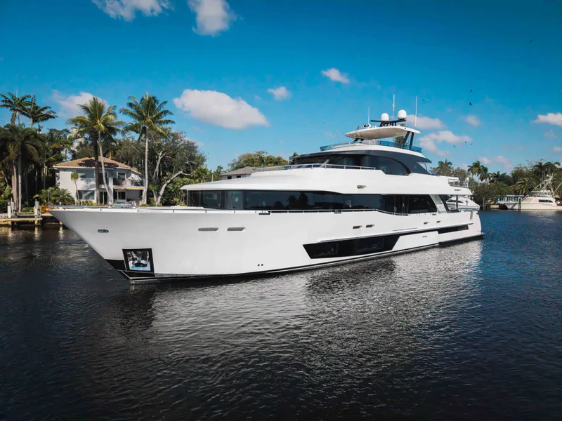 Slide: The Image of Ocean Alexander 37L 2026 - 2