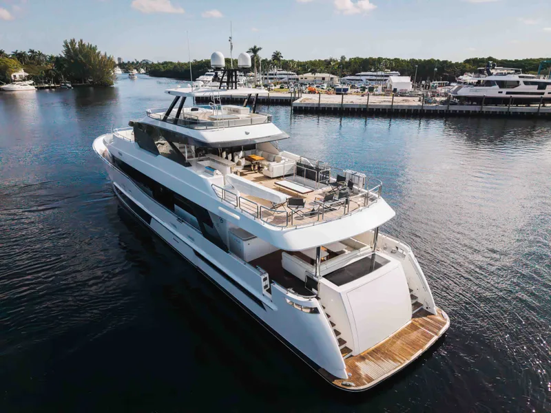 Slide: The Image of Ocean Alexander 37L 2026 - 9