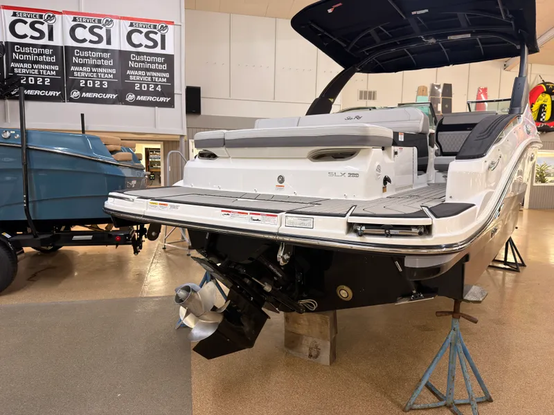 The Image of Sea Ray SLX 280 2026 - 0