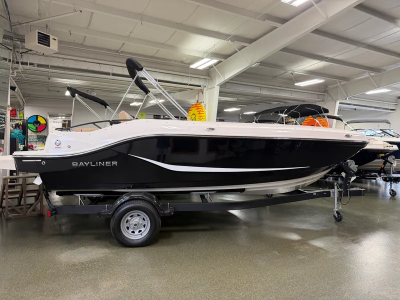 The Image of Bayliner D20I 2025 - 0
