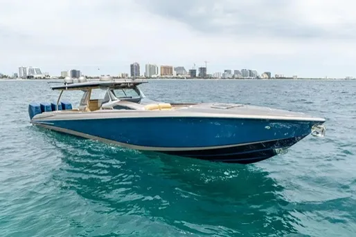 The Image of Nor-Tech 550 SPORT CENTER CONSOLE 2020 - 0
