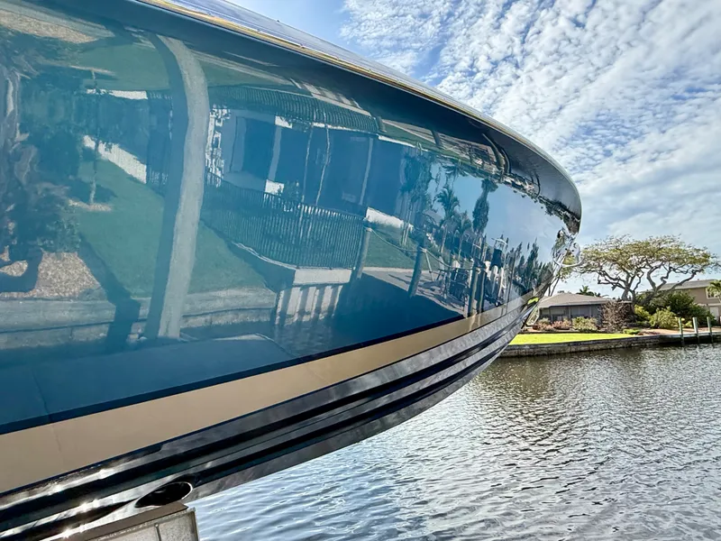 Slide: The Image of Nor-Tech 550 SPORT CENTER CONSOLE 2020 - 18