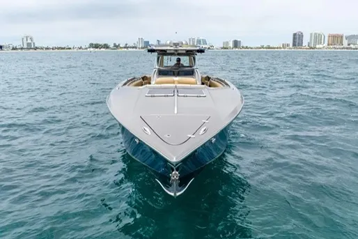 Slide: The Image of Nor-Tech 550 SPORT CENTER CONSOLE 2020 - 5
