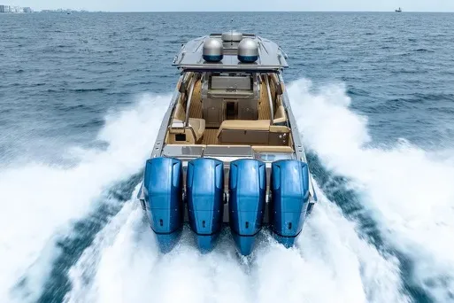 Slide: The Image of Nor-Tech 550 SPORT CENTER CONSOLE 2020 - 6