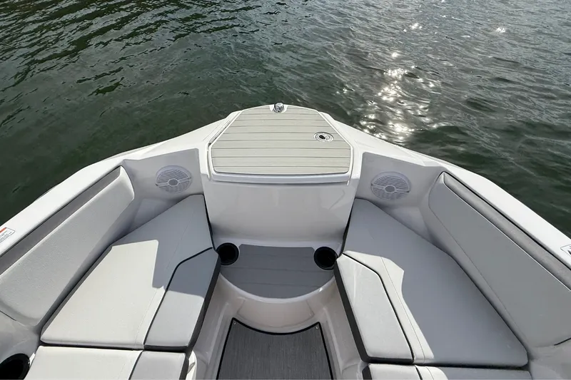Slide: The Image of Yamaha AR220 2026 - 24