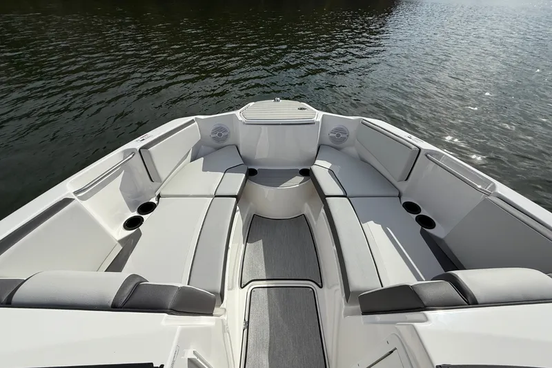 Slide: The Image of Yamaha AR220 2026 - 19
