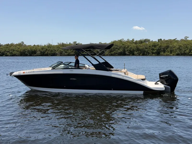 Slide: The Image of Sea Ray 270 SDX OB 2024 - 2