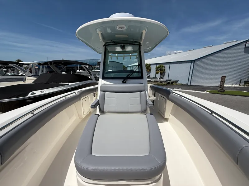 Slide: The Image of Boston Whaler 280 Outrage 2026 - 4