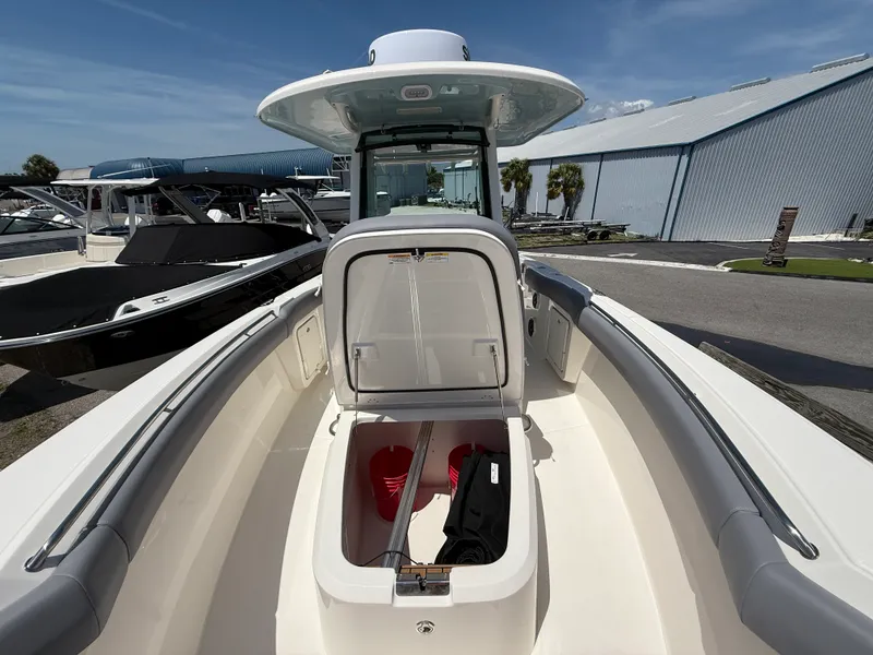 Slide: The Image of Boston Whaler 280 Outrage 2026 - 5