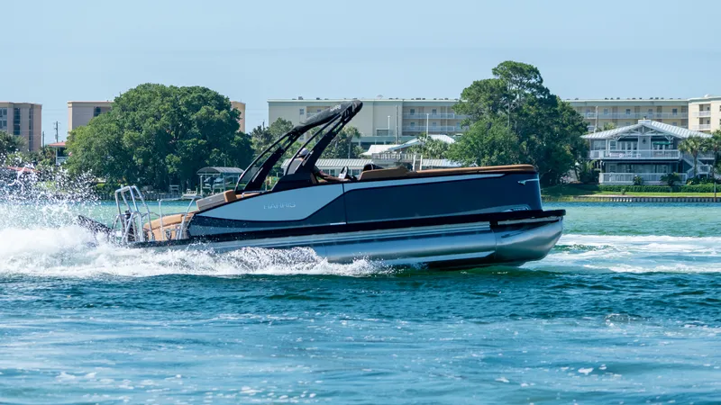 Slide: The Image of Harris Sunliner 250 2026 - 16