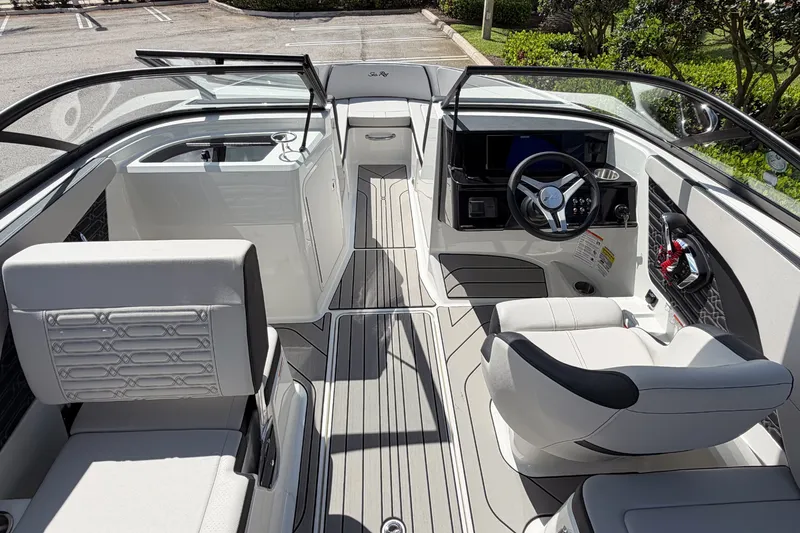 Slide: The Image of Sea Ray SPX 210 Outboard 2026 - 14