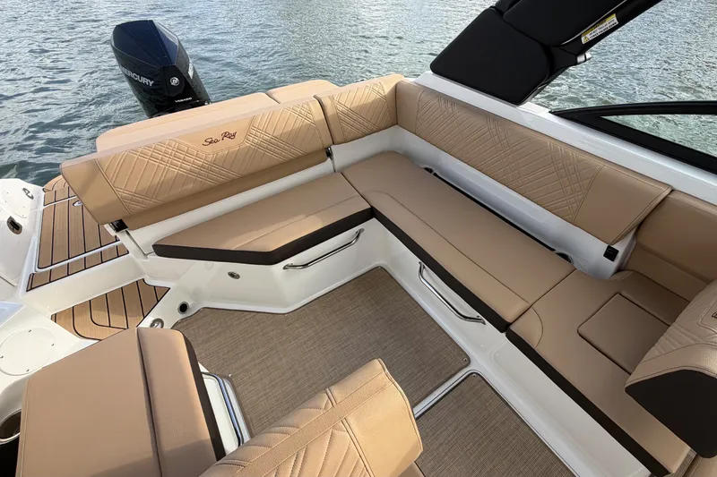 Slide: The Image of Sea Ray SDX 250 Outboard 2026 - 13