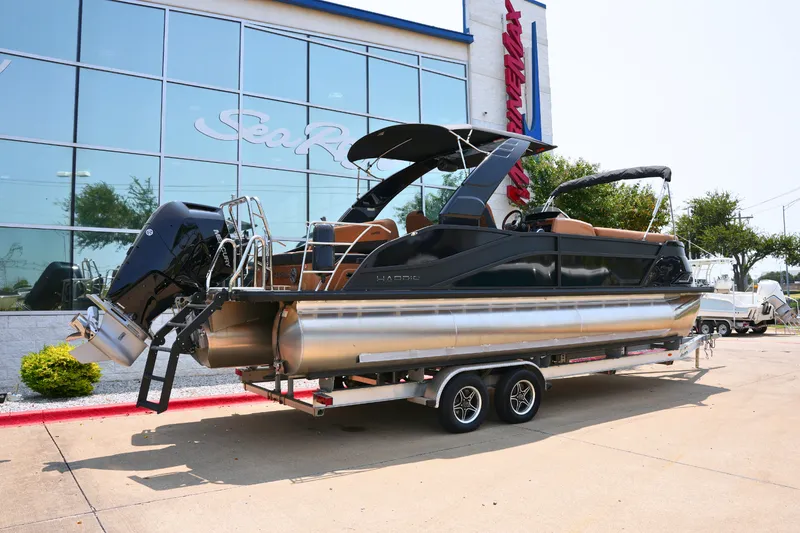 Slide: The Image of Harris Grand Mariner 250 2026 - 2