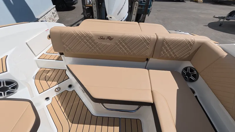 Slide: The Image of Sea Ray SDX 250 Outboard 2026 - 17
