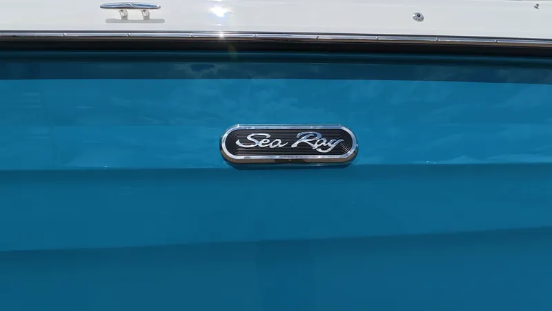 Slide: The Image of Sea Ray SDX 250 Outboard 2026 - 4