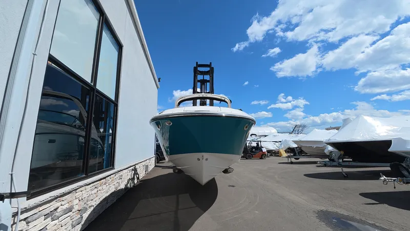Slide: The Image of Sea Ray SDX 250 Outboard 2026 - 5