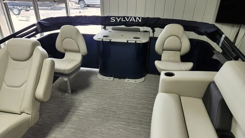 Slide: The Image of Sylvan Mirage 8520 Party Fish 2026 - 17