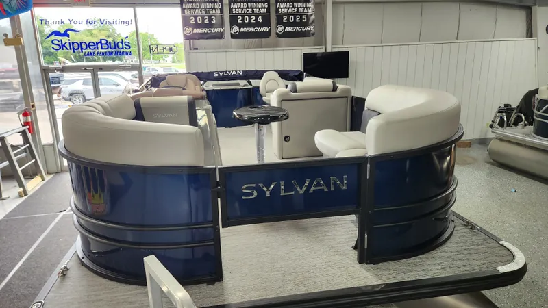 Slide: The Image of Sylvan Mirage 8520 Party Fish 2026 - 3
