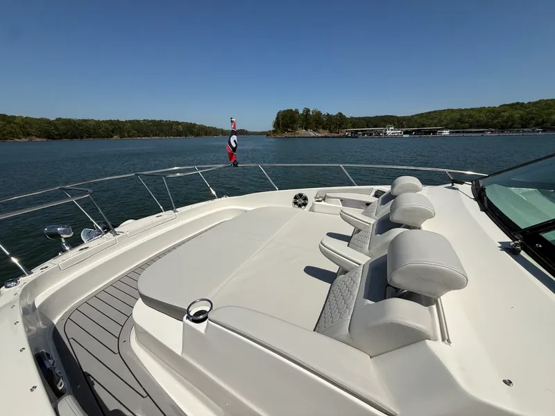 Slide: The Image of Sea Ray 320 SUNDANCER 2021 - 60