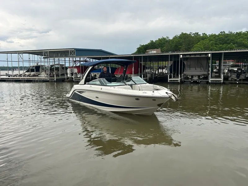 Slide: The Image of Sea Ray 280 SLX 2022 - 2