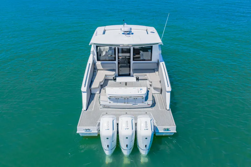 Slide: The Image of Cruisers 50GLS OB 2026 - 77