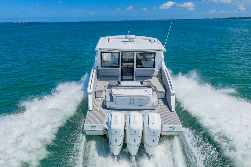 Slide: The Image of Cruisers 50GLS OB 2026 - 50