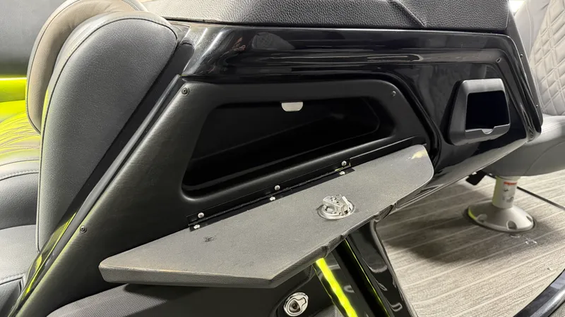 Slide: The Image of Premier 270INTRIGUE 2022 - 51