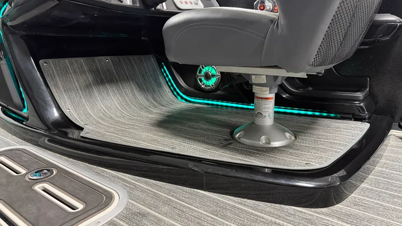 Slide: The Image of Premier 270INTRIGUE 2022 - 62