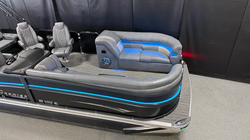 Slide: The Image of Premier 270INTRIGUE 2022 - 7