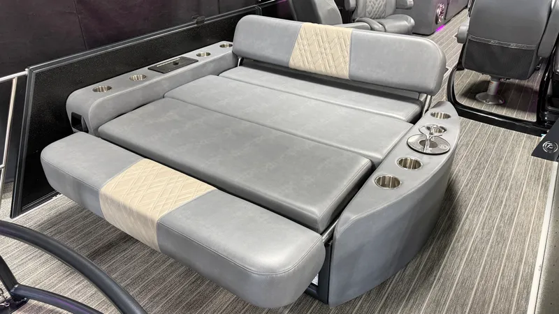 Slide: The Image of Premier 270INTRIGUE 2022 - 78
