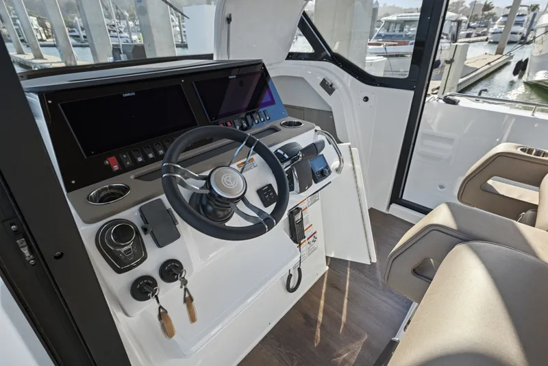 Slide: The Image of Cruisers 38 VTR EC 2026 - 22