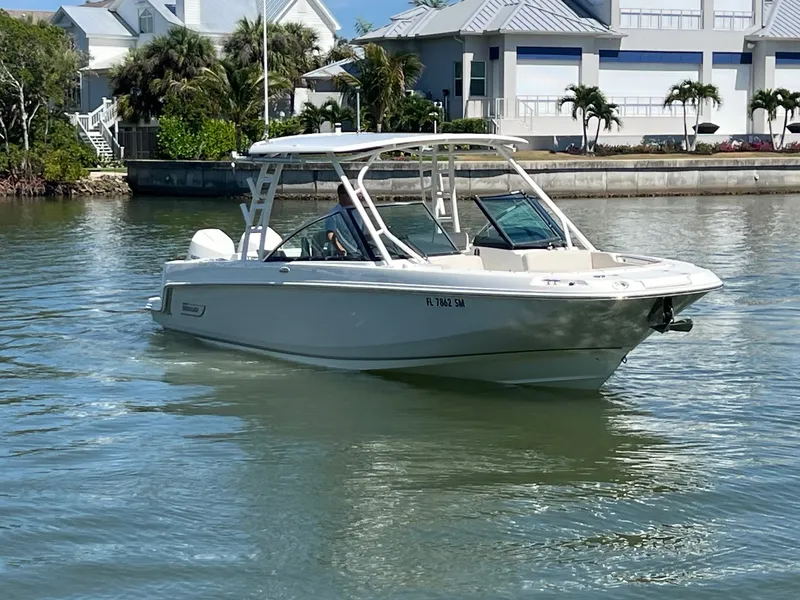 Slide: The Image of Boston Whaler 270 VANTAGE 2020 - 3
