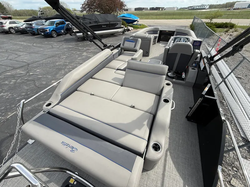 Slide: The Image of Barletta 25 U TT 2022 - 25