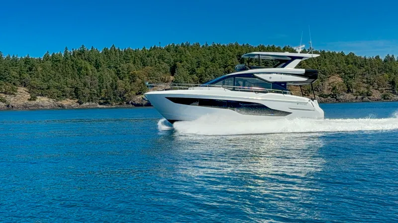 The Image of Cruisers 50 FLY 2027 - 0
