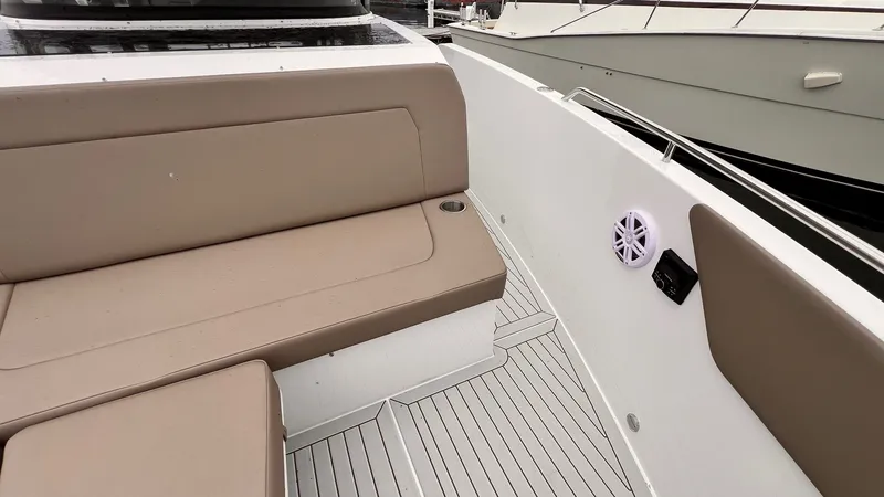 Slide: The Image of Cruisers 38 VTR EC 2026 - 32