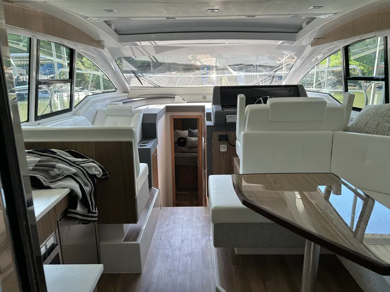 Slide: The Image of Cruisers 42 Cantius 2024 - 15
