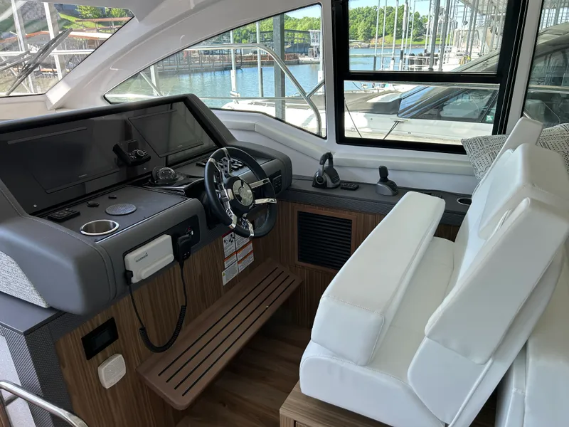 Slide: The Image of Cruisers 42 Cantius 2024 - 5
