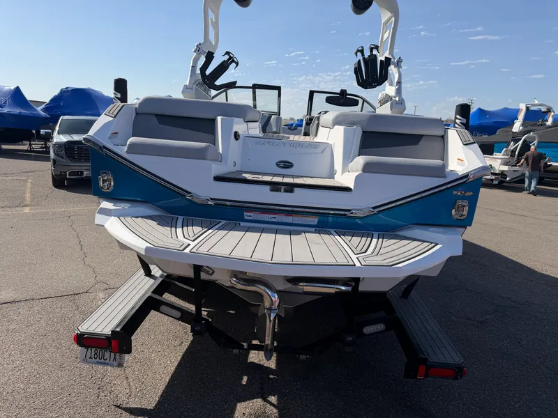 Slide: The Image of Nautique G23 SUPER AIR 2021 - 10